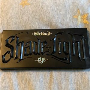 Kat Von D Shade & Light Glimmer ✨